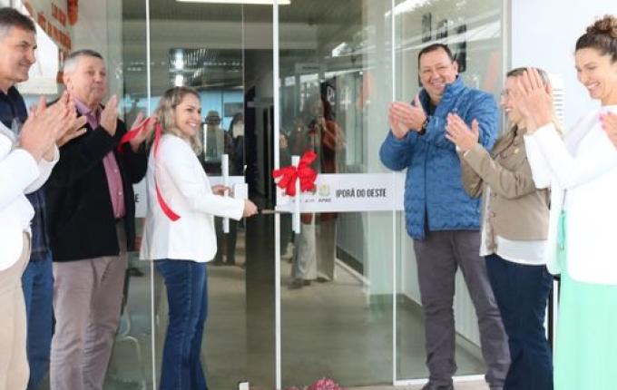 Prédio do CAESP/APAE Caminho de Luz é reinaugurado, em Iporã do Oeste