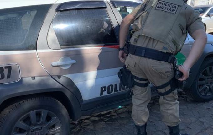 Briga sobre guarda de criança termina com mulheres feridas em SMOeste