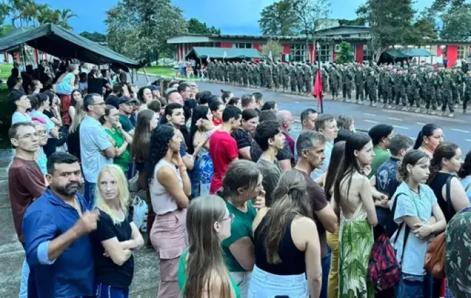 14º RCMec incorpora 221 novos soldados em SMOeste