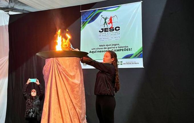 Acendimento da pira e juramento: JESC é oficialmente aberto em SMOeste