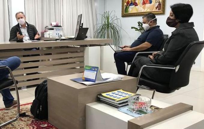 Trevisan pede para JBS doação de equipamentos para Saúde de SMOeste