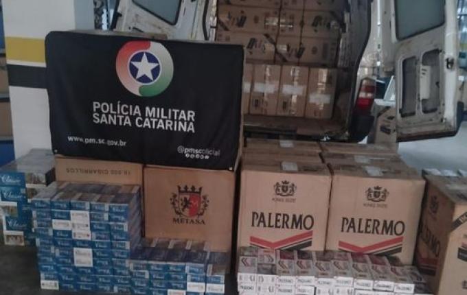 Polícia intercepta carga de 40 mil maços de cigarros contrabandeados na BR-282