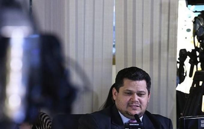 Senado aprova projeto de ajuda fiscal a estados e municípios