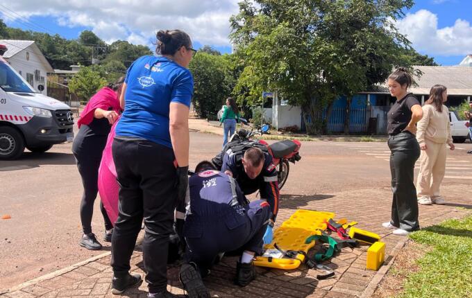 Acidente entre motocicletas deixa dois feridos em SMO