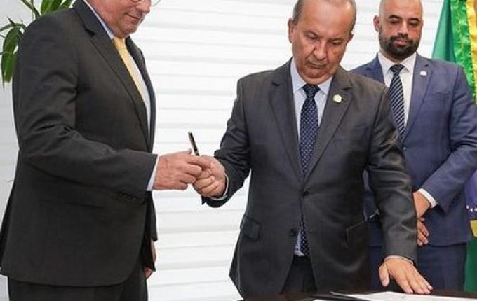 SC terá novo governador temporariamente; saiba quantas vezes isso já ocorreu