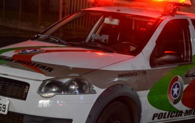 PM flagra festas em residências e estabelecimentos descumprindo regras