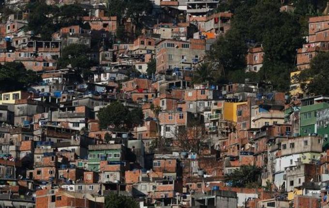 COVID-19: 75% dos moradores de favelas não procuram atendimento médico