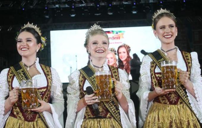 Espetáculo abre 46ª Oktoberfest na cidade de Itapiranga