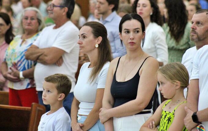 Missa de Lava-Pés abre celebrações do Tríduo Pascal em São Miguel do Oeste