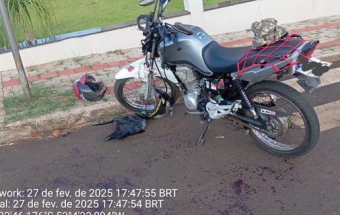 Condutor de moto menor de idade fica ferido em colisão com carro em Campo Erê