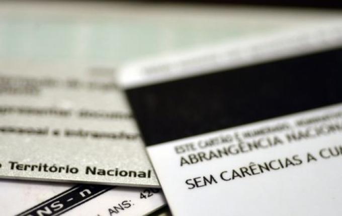 Reajustes de planos de saúde coletivos mais que dobram em relação aos individuais