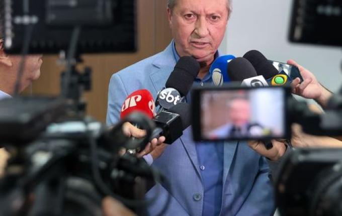 Governo aguarda fim da paralisação para retomar negociações com grevistas da Educação