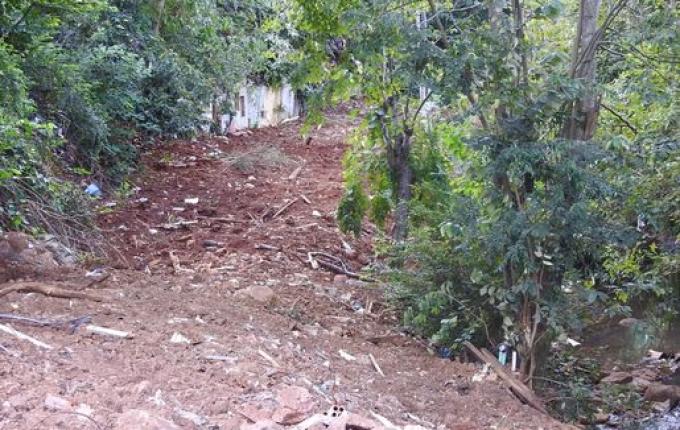 Município inicia recuperação de área de risco após entrega de moradias