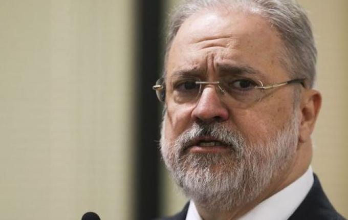 Procurador pede que STF suspenda parte do indulto natalino assinado por Bolsonaro