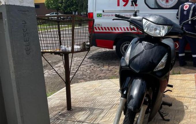 Colisão traseira entre moto e veículo deixa mulher ferida em Descanso