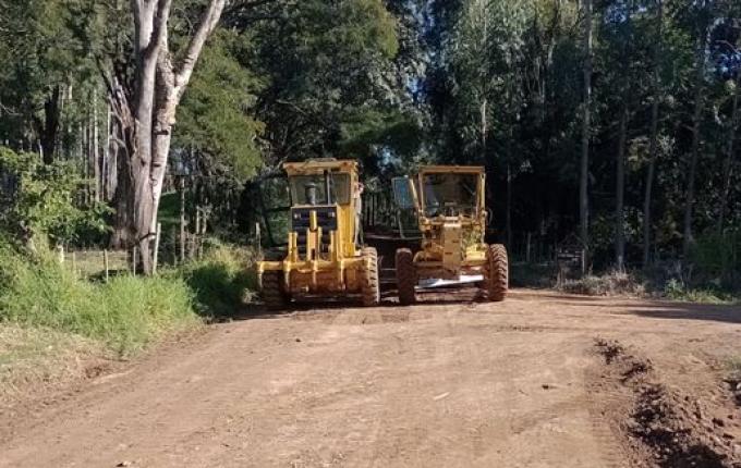 Secretaria de Infraestrutura faz recuperação de estradas em Anchieta