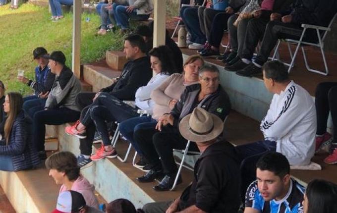 Grêmio Guamerim vence Pérola pelo Campeonato Municipal; vídeo