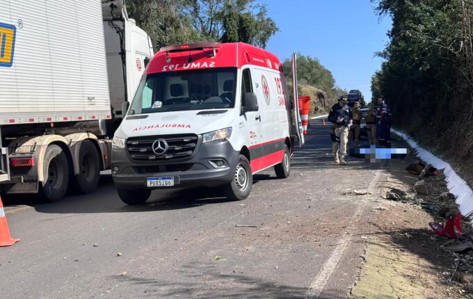 Motociclista de Maravilha morre após saída de pista na BR-282, em São Miguel do Oeste
