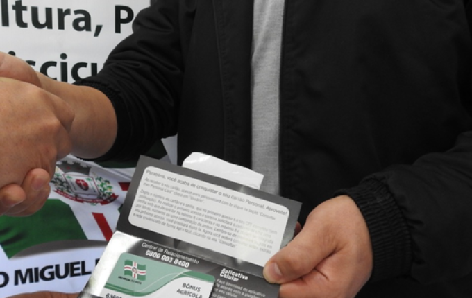 Secretaria alerta 200 agricultores que ainda não retiraram o Bônus Agrícola em SMO