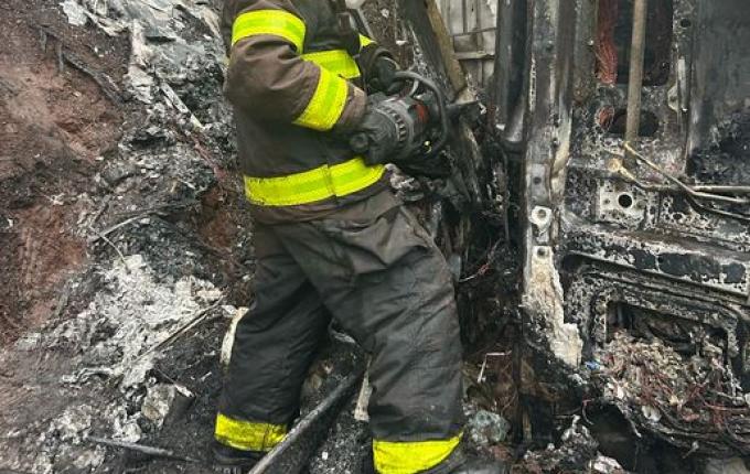 Motorista que morreu carbonizado em acidente na BR-282 é identificado