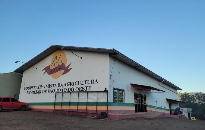 Cooperativa de São João do Oeste reforça parceria com a Epagri e escolas rurais