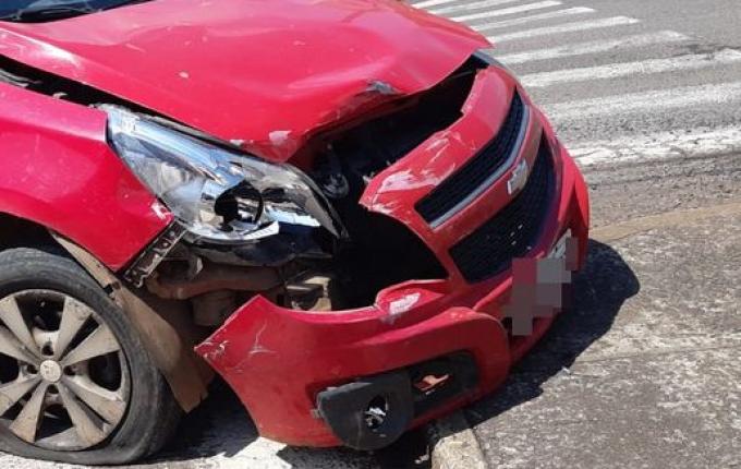 Colisão entre veículos é registrada no centro de Itapiranga