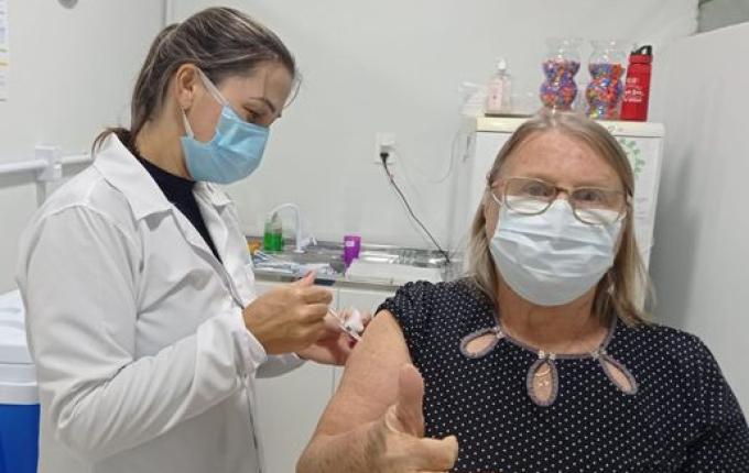 Unidades de saúde atenderão neste sábado para vacinação contra a gripe