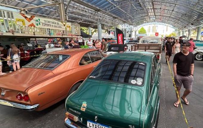 7º Encontro de Carros Antigos reúne raridades em São Miguel do Oeste