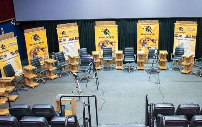 Debate na Rede Peperi esquenta disputa ao governo do estado