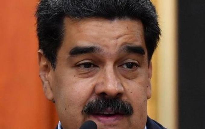 Ameaçado de prisão, Maduro alega plano de "agressões" contra delegação e cancela ida a Argentina