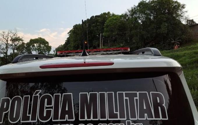 Homem é preso por agredir esposa em Itapiranga