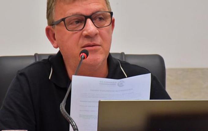 Vereadores questionam sobre podas, estudo socioambiental e transporte escolar