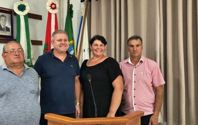 Eleita a nova mesa diretora do Legislativo de Iporã do Oeste para 2023