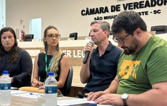 Audiência pública em São Miguel do Oeste debate concessão do transporte coletivo