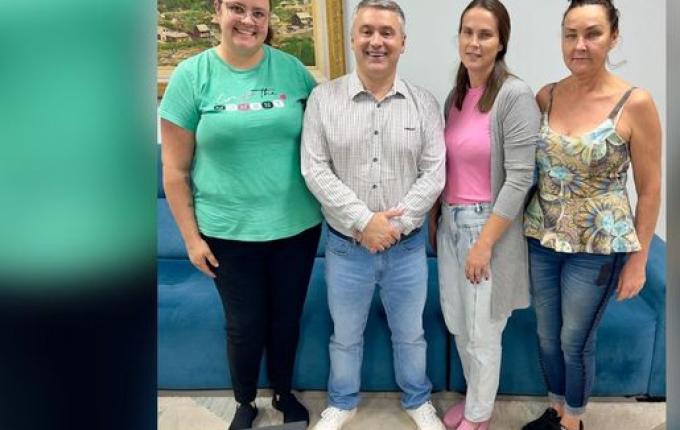 Zanardi atende mais de 20 pessoas no primeiro dia do projeto “Fale com o Prefeito”