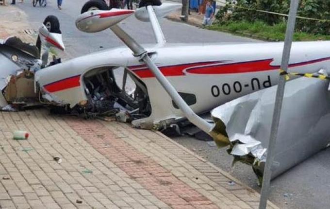 VÍDEO: Câmera registra queda de avião em cidade de Santa Catarina