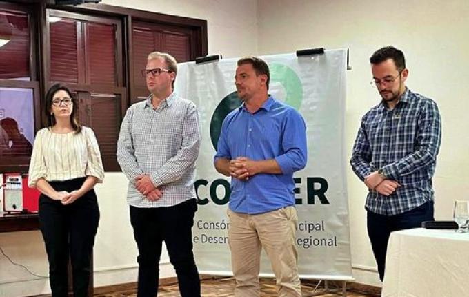 Prefeito de Saudades é eleito presidente do Conder para 2025