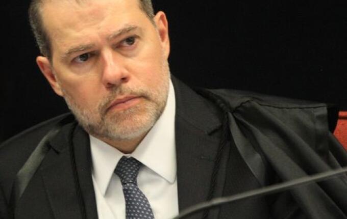 PGR e ministros do STF defendem afastamento de Toffoli do caso Master
