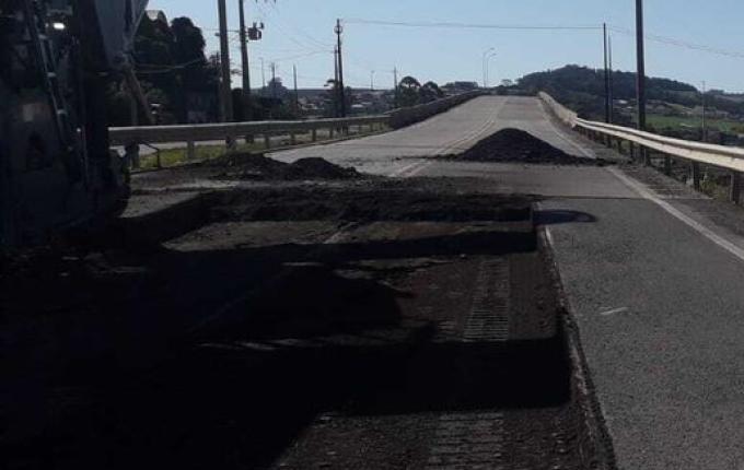 Concretagem da BR-163 se aproxima dos três quilômetros e trânsito é alterado; vídeo