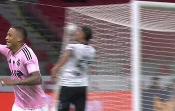 Inter vence o Botafogo no Beira-Rio