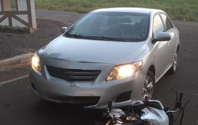 Motociclista fica ferido em colisão com carro no interior de Itapiranga