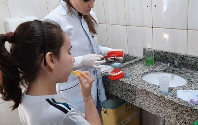 Alunos de Iporã do Oeste participam de projeto sobre higiene bucal