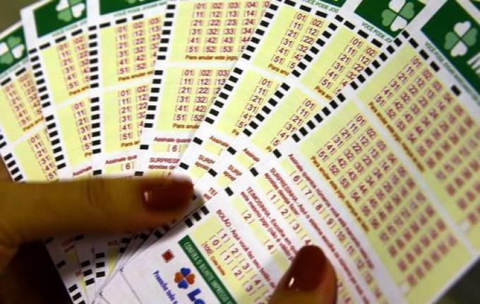 Mega-Sena paga prêmio acumulado de R$ 125 milhões em sorteio deste sábado
