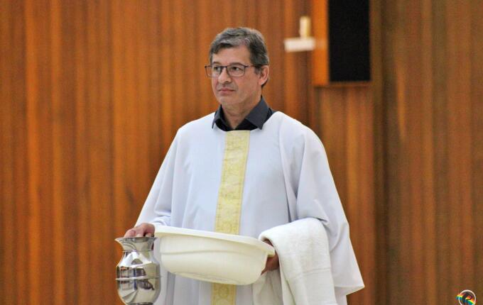 Missa de Lava-Pés abre celebrações do Tríduo Pascal em São Miguel do Oeste