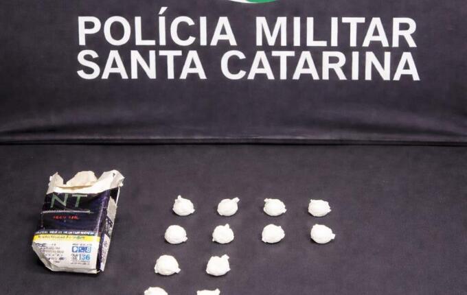 Dupla é presa com cocaína após fugir de barreira policial na BR-163, em Dionísio Cerqueira