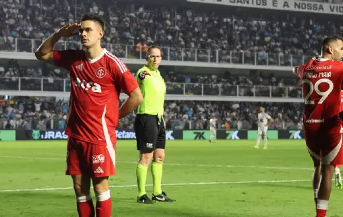 Inter bate o Santos na Vila e se afasta da zona de rebaixamento