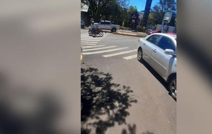 Adolescente é atropelado por carro em faixa de pedestres em SJCedro