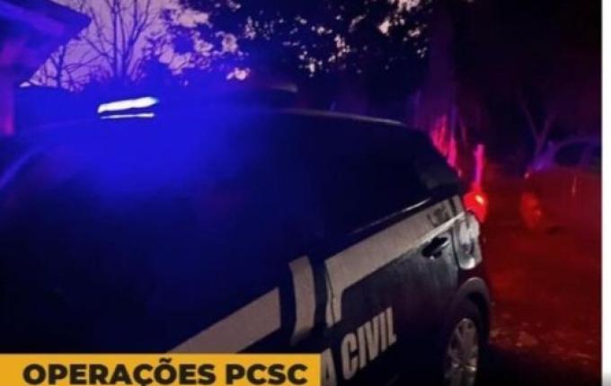 Polícia Civil cumpre mandado e apreende armas e munições