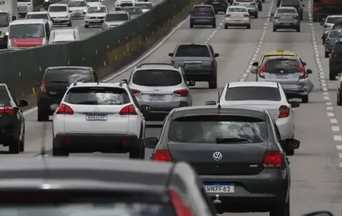 Lei aprovada em SC poderá dar desconto de 5% no valor do IPVA para motoristas