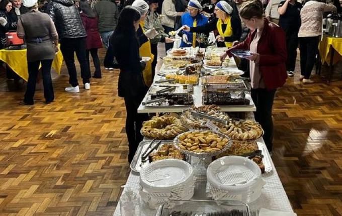 Cerca de 700 pessoas participam do Café Colonial do Lions Clube Universidade